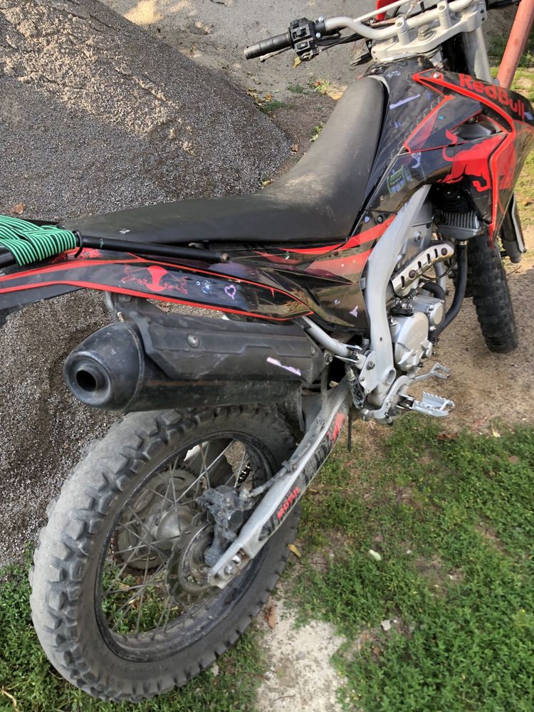 Продам або обміняю Loncin300