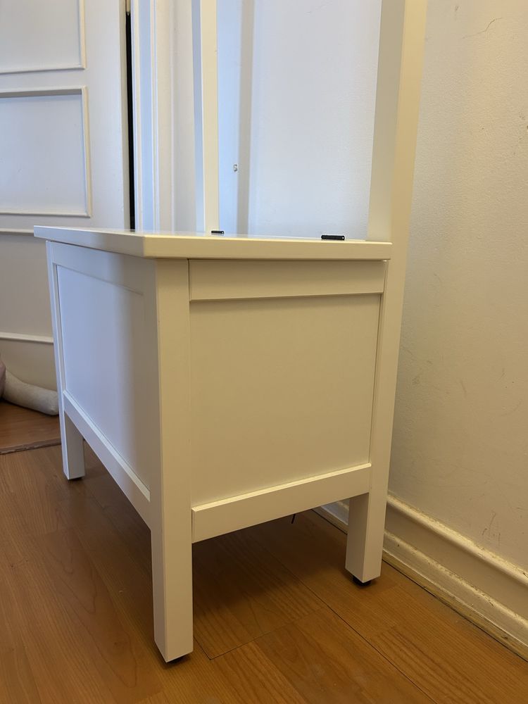 Hemnes banco com toalheiro e arrumação