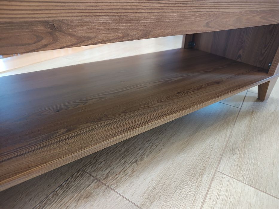 Stolik kawowy modrzew złoty