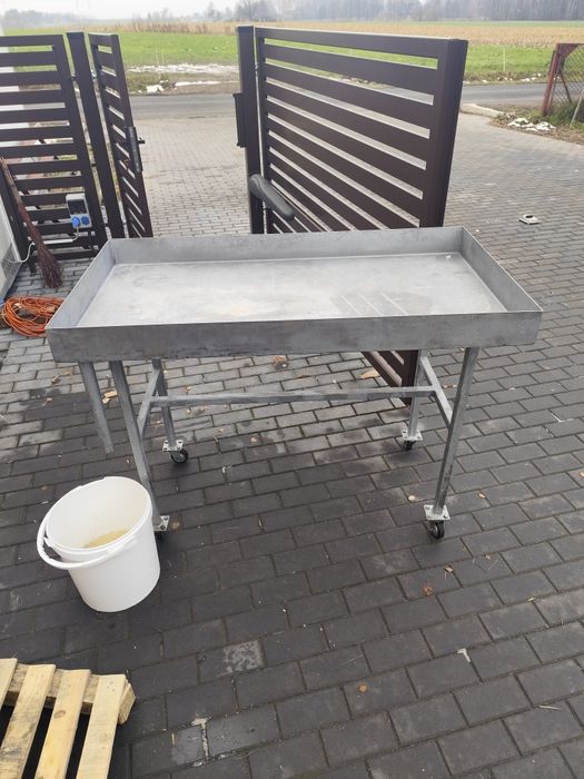 Stół ociekowy ze stali nierdzewnej