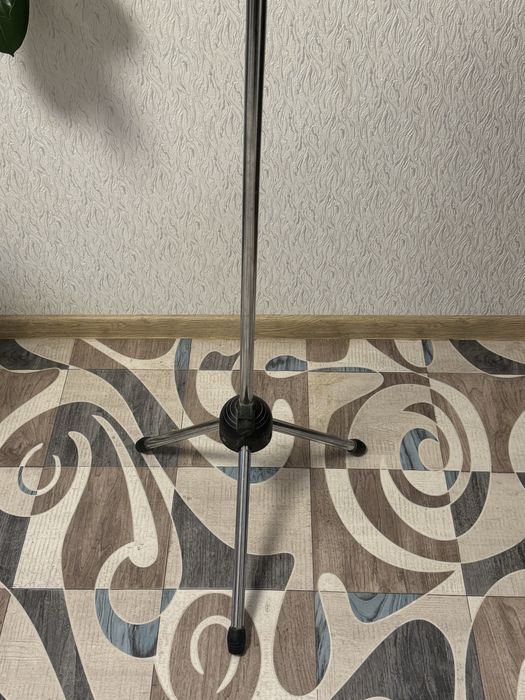 Стійка під мікрофон