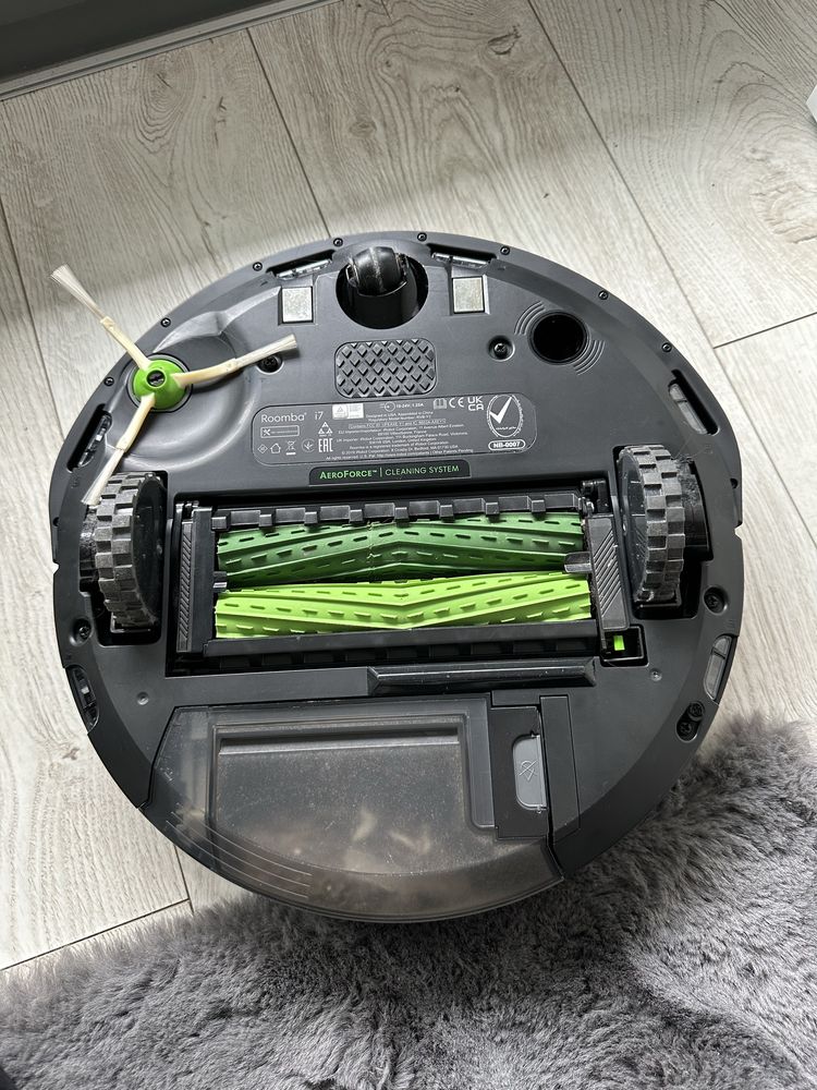 iRobot Roomba i7