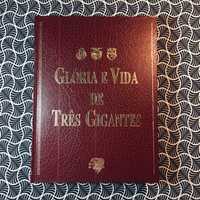 Glória e Vida de Três Gigantes - A Bola