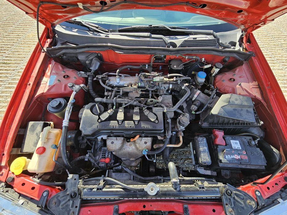 Nissan Almera (Leia a descrição)