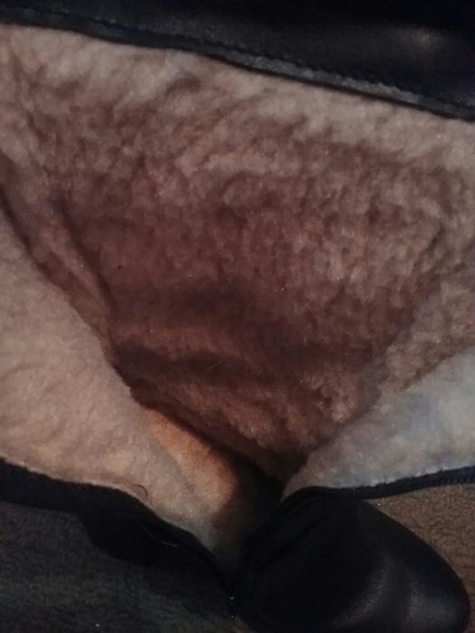 Продам зимові кожані ботінки