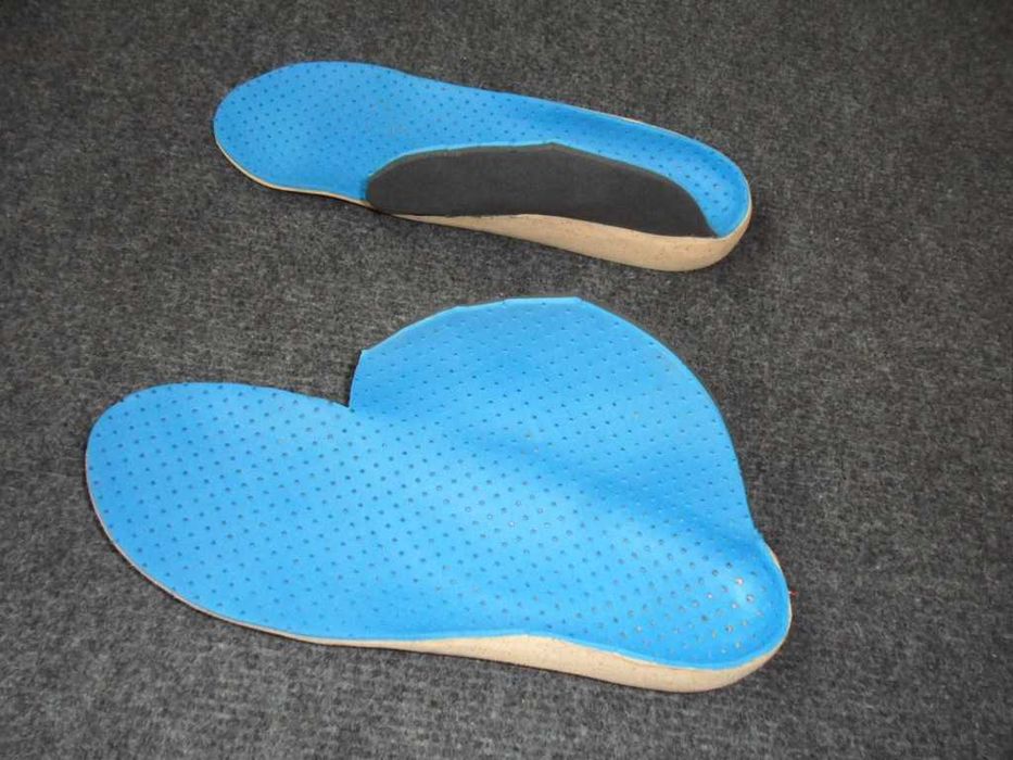 wkładki  korytkowe supinujące , dł. 24 cm, stan bardzo dobry