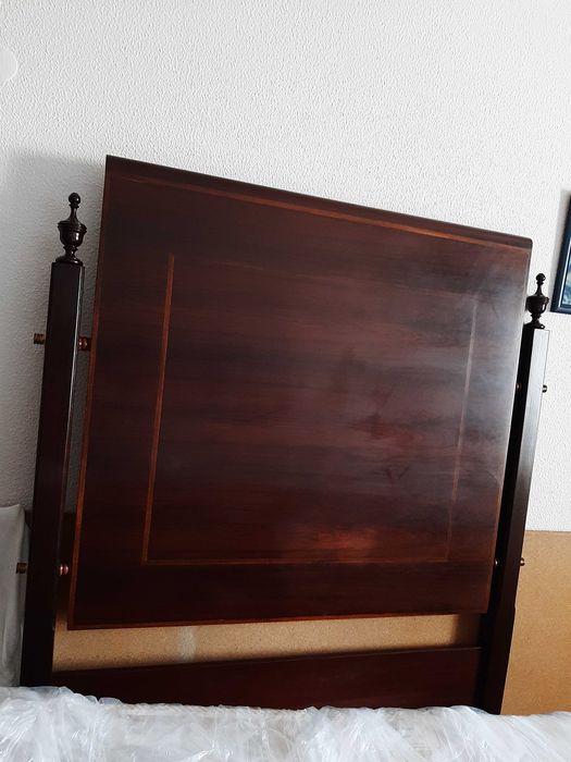 Cama estilo D. Maria solteiro