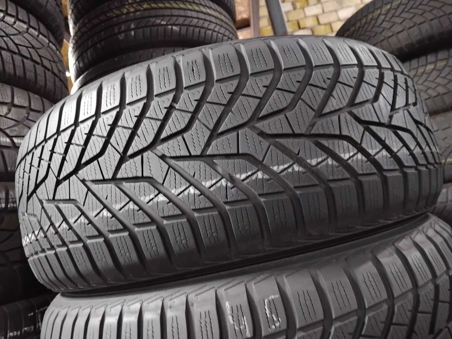 Шини бу 235/55 R18 Yokohama BluEarth Winter V905 Пара Зима