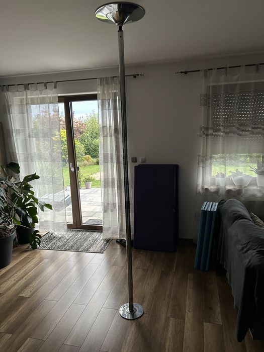 Rura do pole dance, regulowana