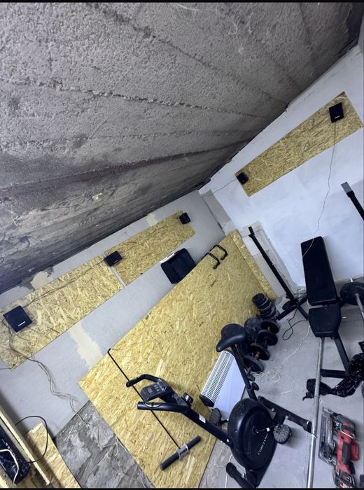 Siłownia domowa. Lawka gryf ciezary