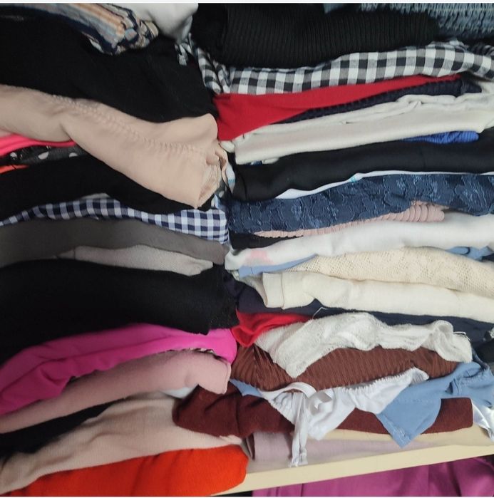 Одяг та взуття, іграшки