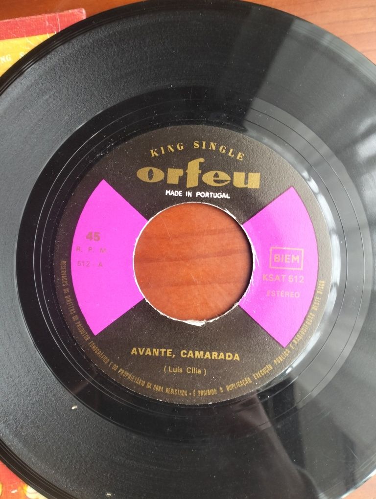 Disco de vinil single A Internacional/Avante Camarada