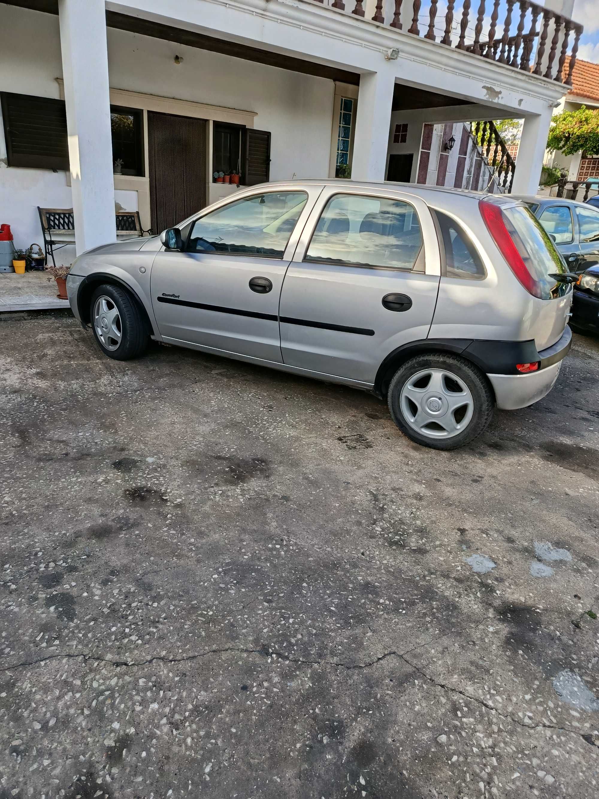 vendo Opel corca muito económico
