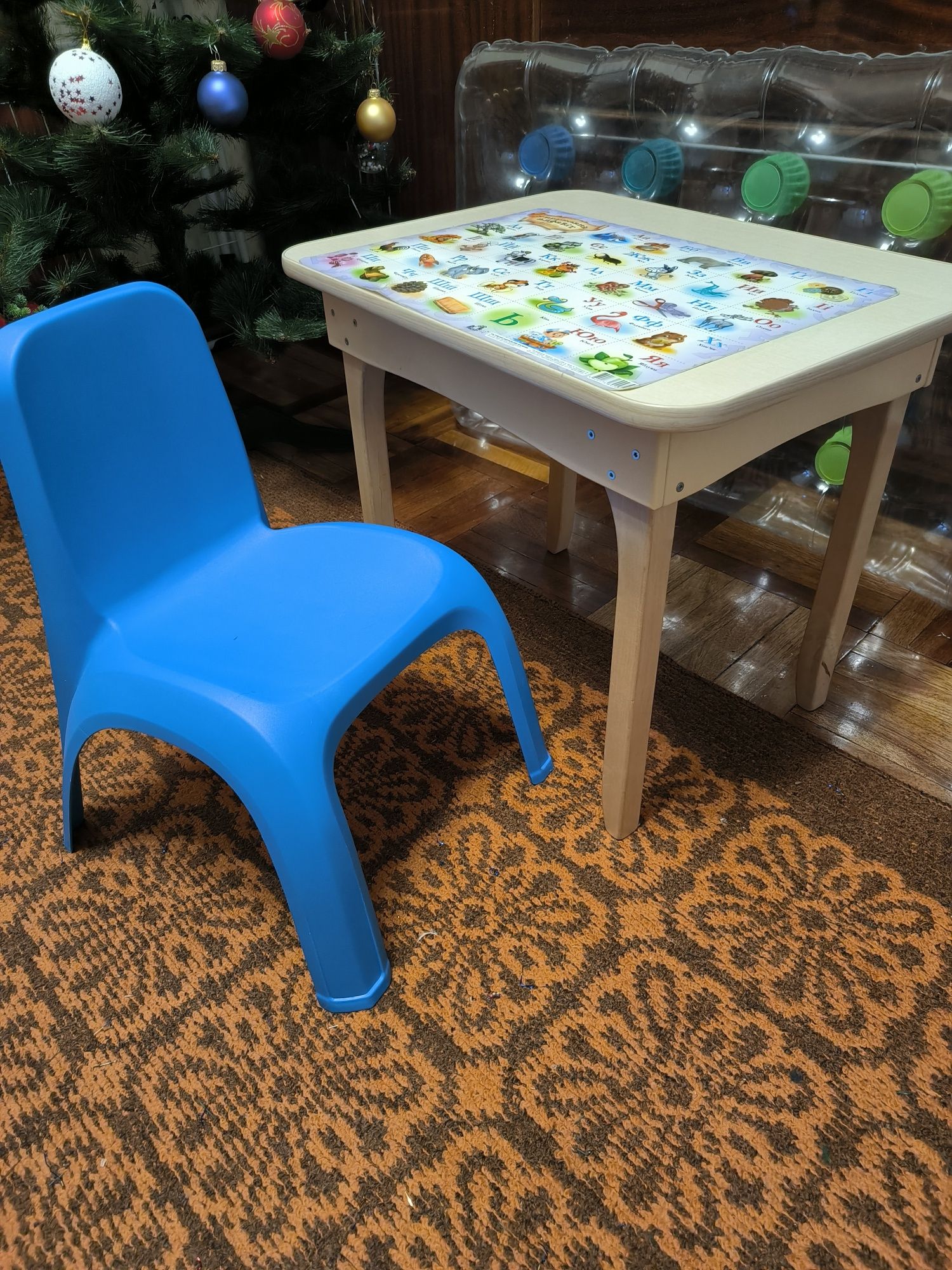 Стол деревянный + стульчик пластиковый