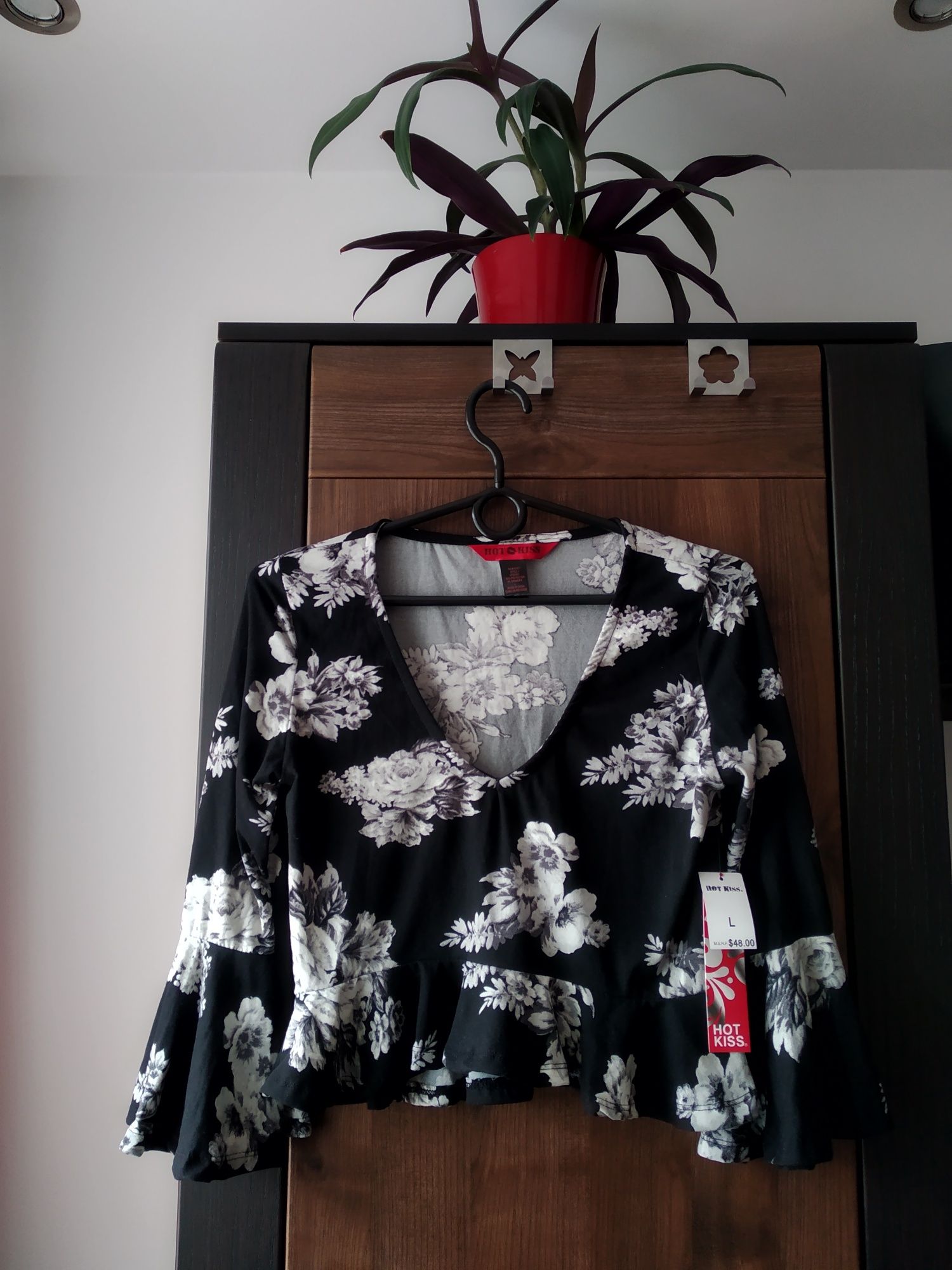 Krótki top Hotkiss top z falbankami top w kwiaty bluzka floral croptop