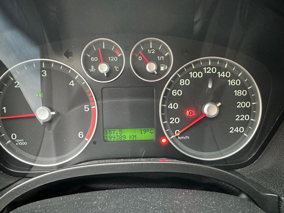Ford focus 1.6 tdci iuc antigo