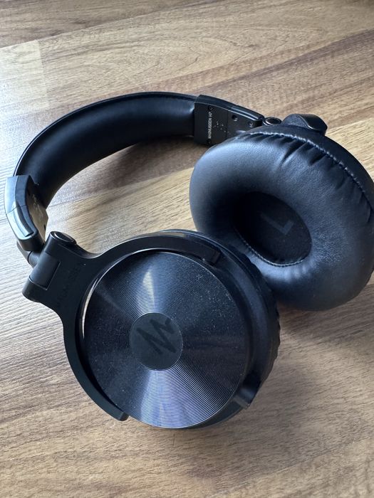 Sluchawki nauszne magnussen H7.