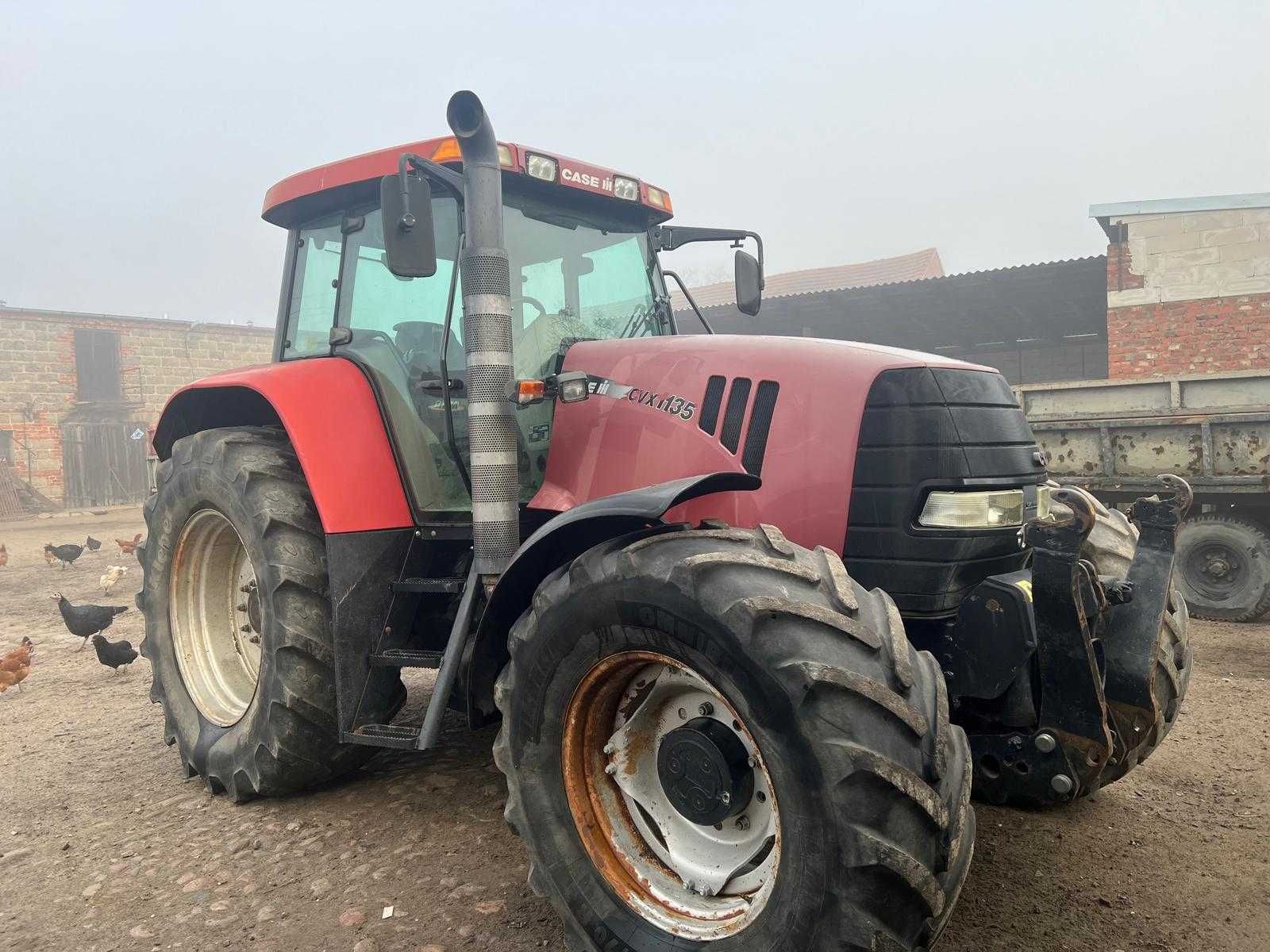 Traktor case CVX135