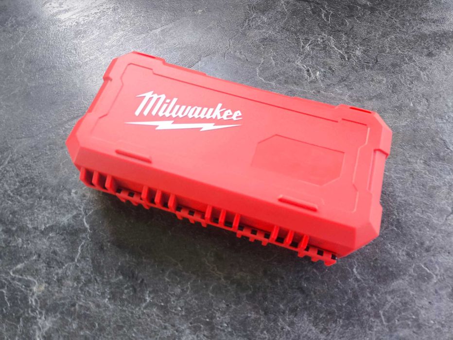 Pudełko na bity/akcesoria Milwaukee Medium Case