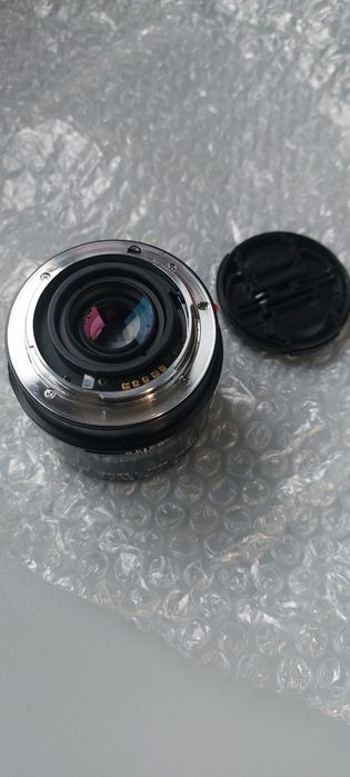 объектив Minolta AF 50mm f/2.8 Macro. 
Тип объектива: макро, с постоян