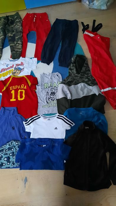 Pakka ubrań markowych r.110 chłopiec,Adidas, Molo, Batman, zestaw