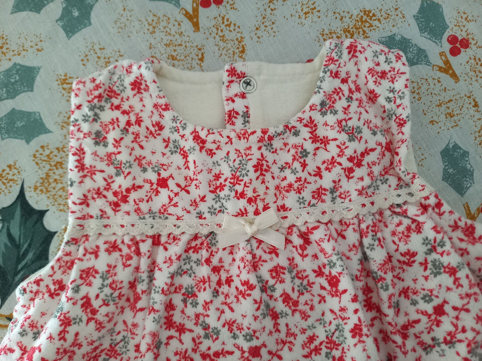 Vestido de menina com casaco 1-3meses(novo)

Artigo completamente novo