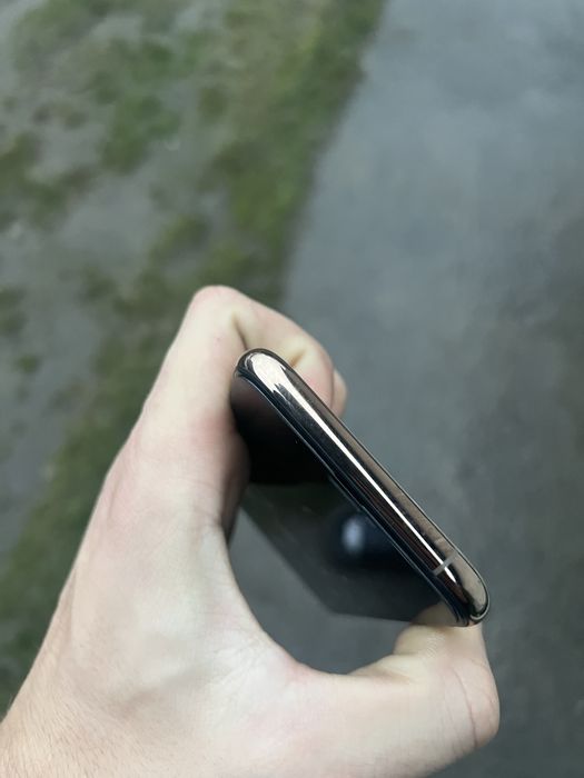 Продам айфон 11  про 256  neverlok