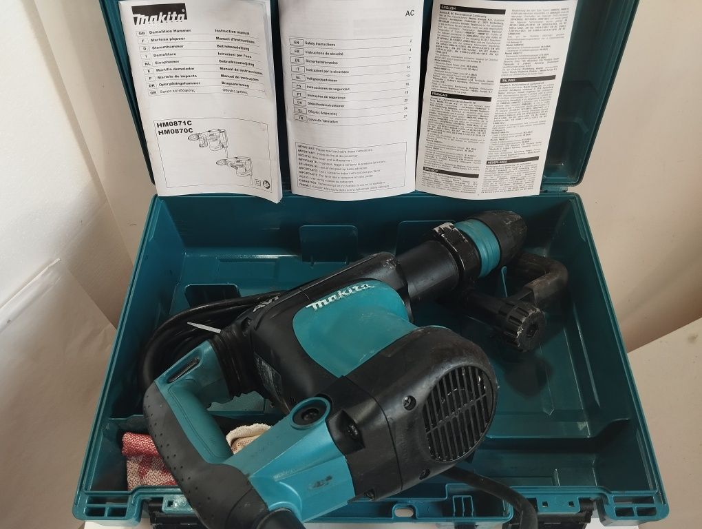 Makita HM0871C młot udarowy kujący wyburzeniowy SDS max 2023r