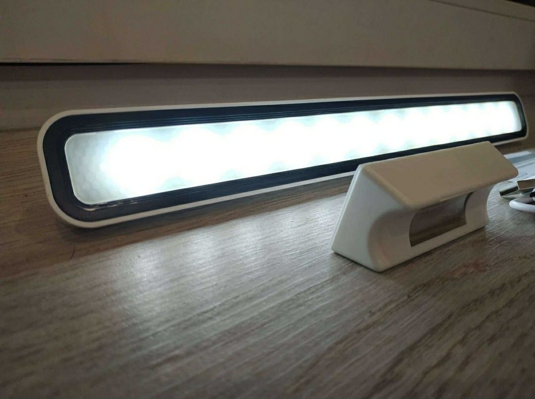 Аккумуляторная LED лампа