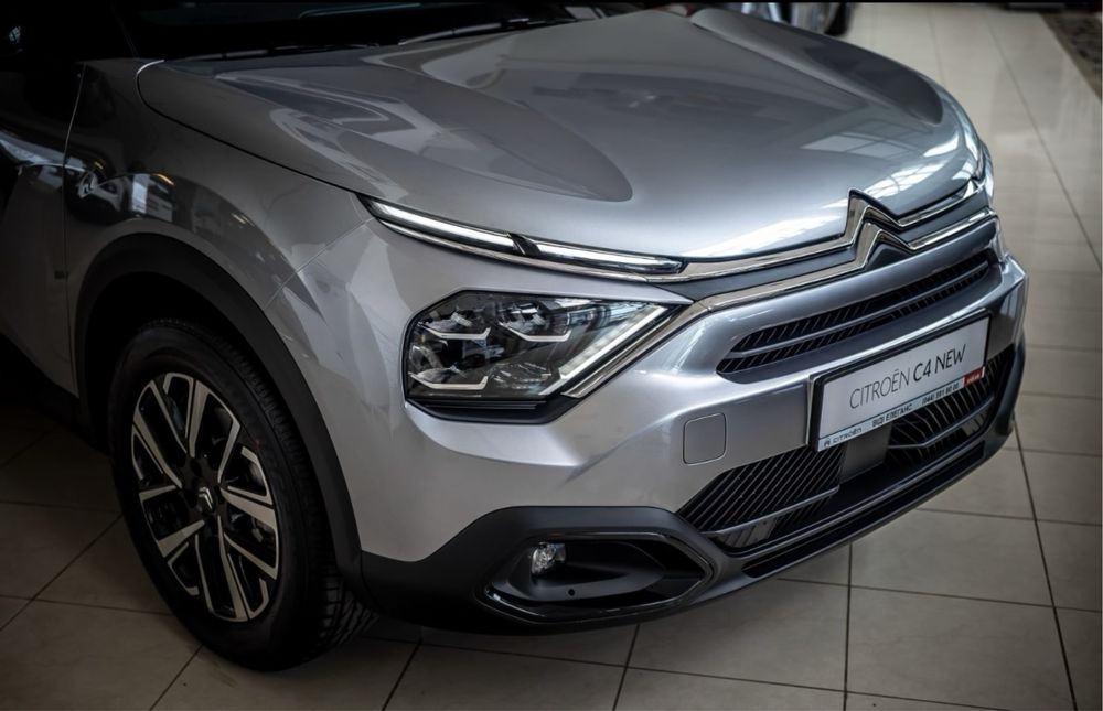 Автомобиль Ситроен С4 2024 года. ПРОДАЖА