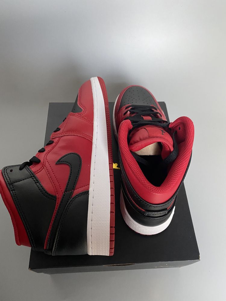 Jordan 1 Mid Reverse Bred 38 39