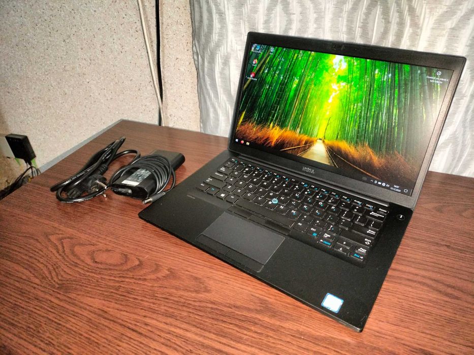Dell Latitude 7490 i5-6300u,16GB RAM, 256GB SSD, IntelHD, Win10