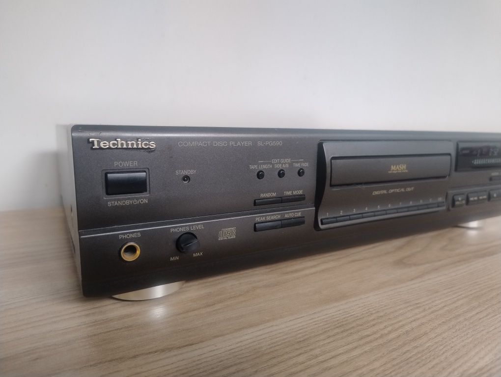 Odtwarzacz CD Technics SL-PG590