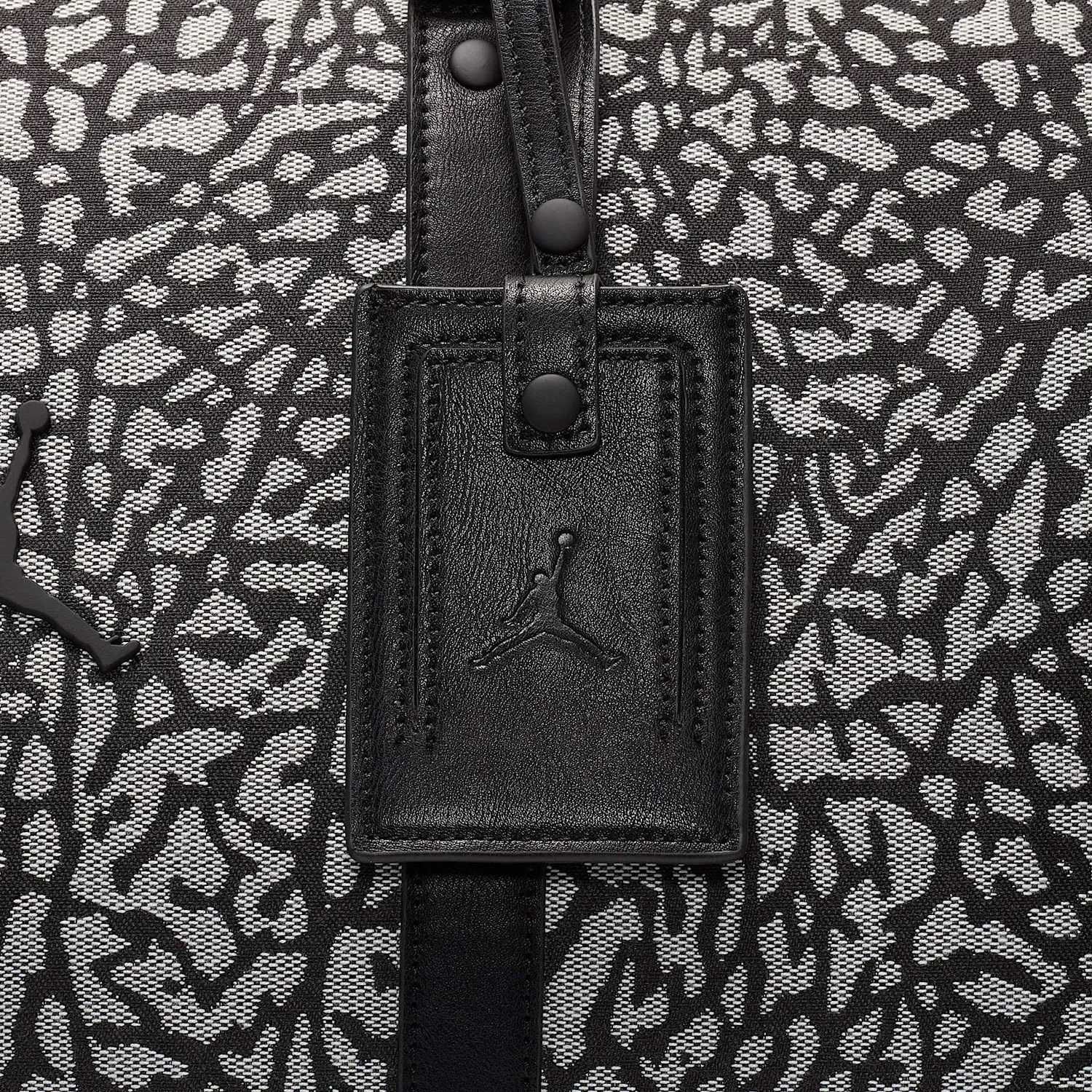 сумка Jordan Icon Duffle Bag (25L) MM0978-100