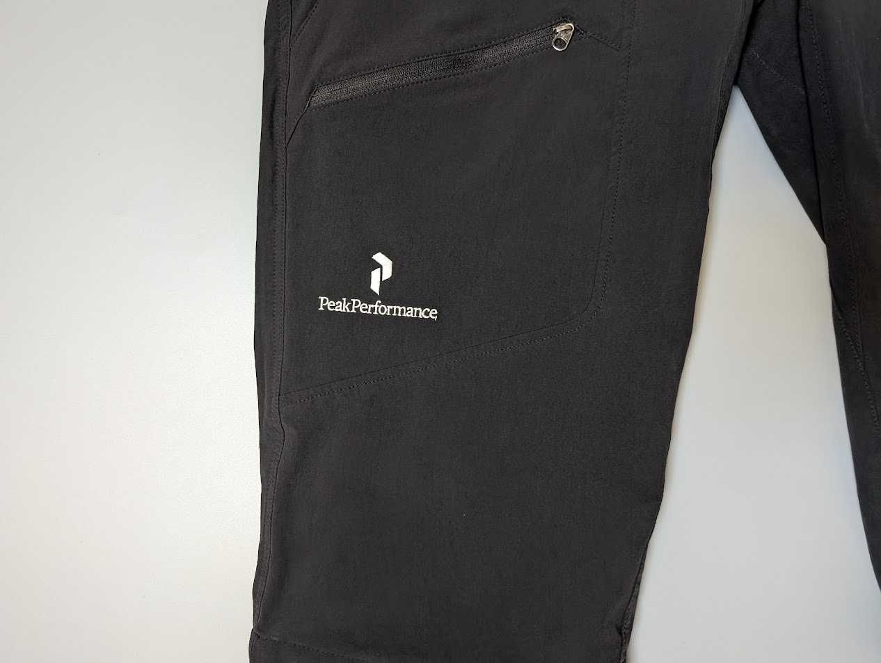 Жіночі Outdoor шорти Peak Performance, Швеція! розмір L