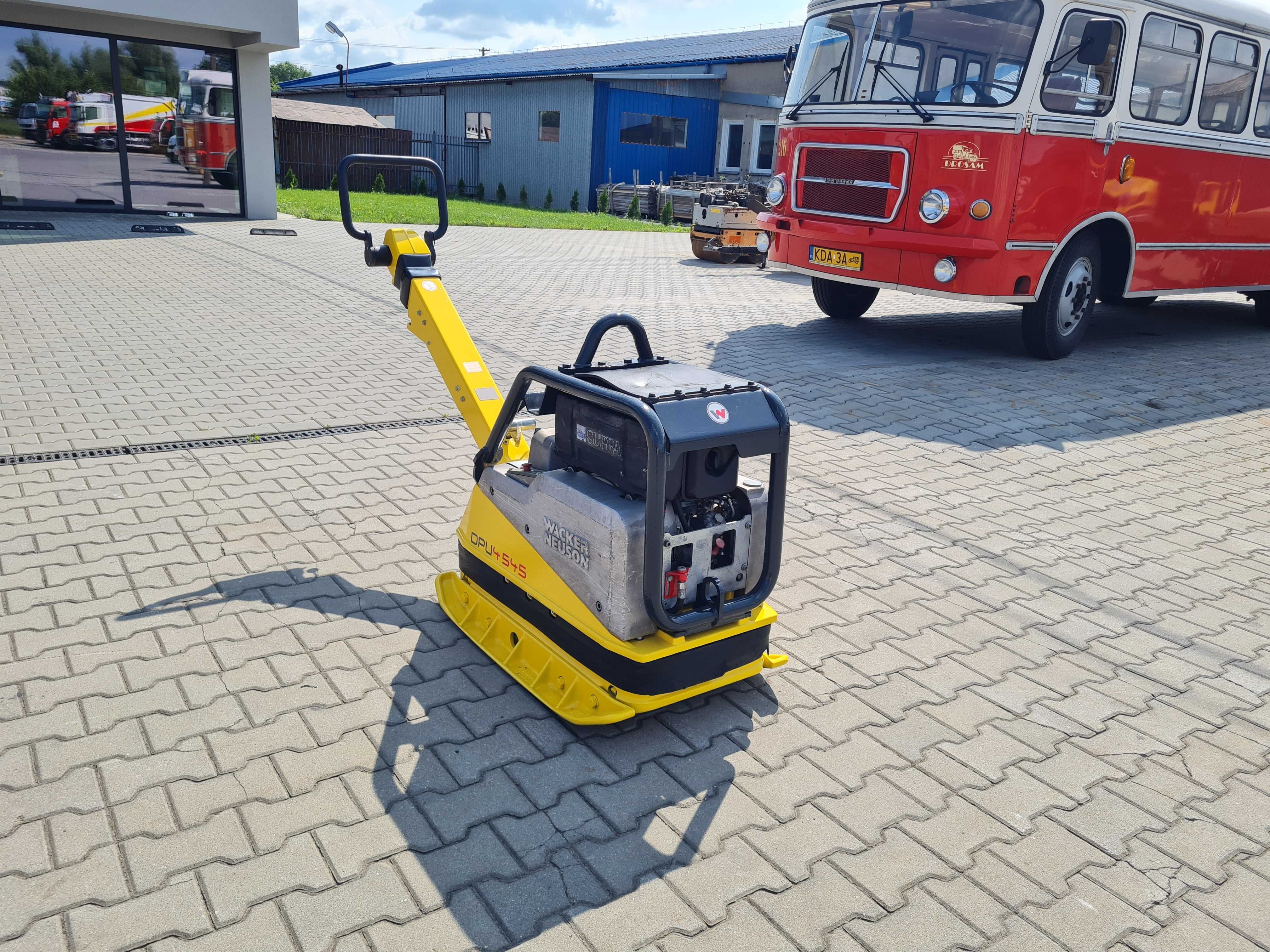 Zagęszczarka rewersyjna 425 kg Wacker Neuson DPU 4545Heh z 2016
