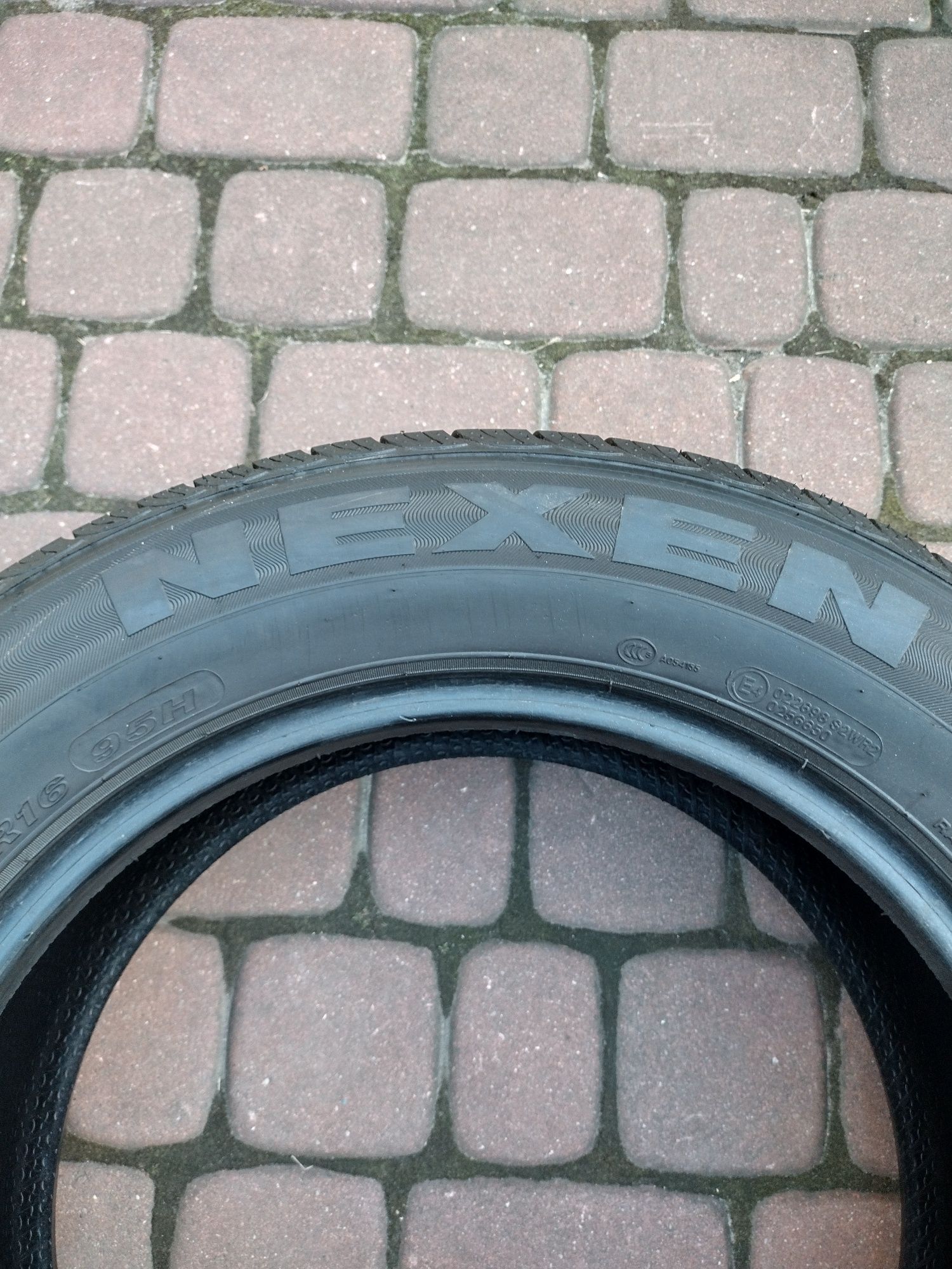 4x Opony letnie NEXEN 215/60R16.