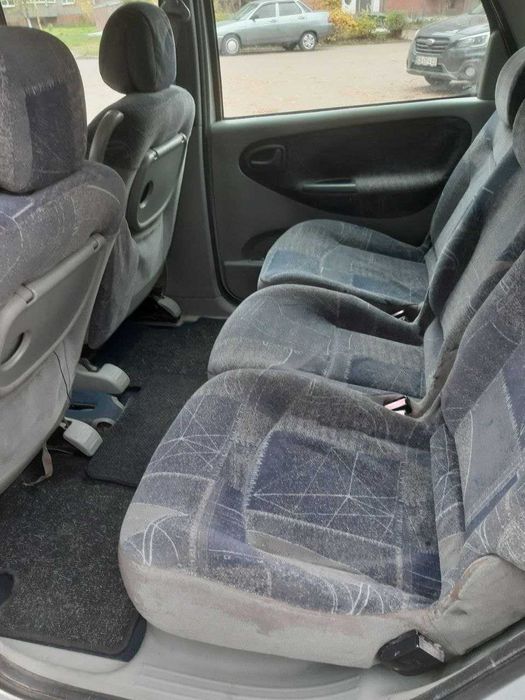 Продам автомобіль Renault