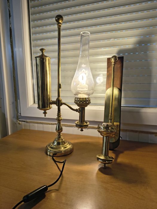 Stylowa lampa naftowa przerobiona na elektryczną + kinkiet – mosiądz