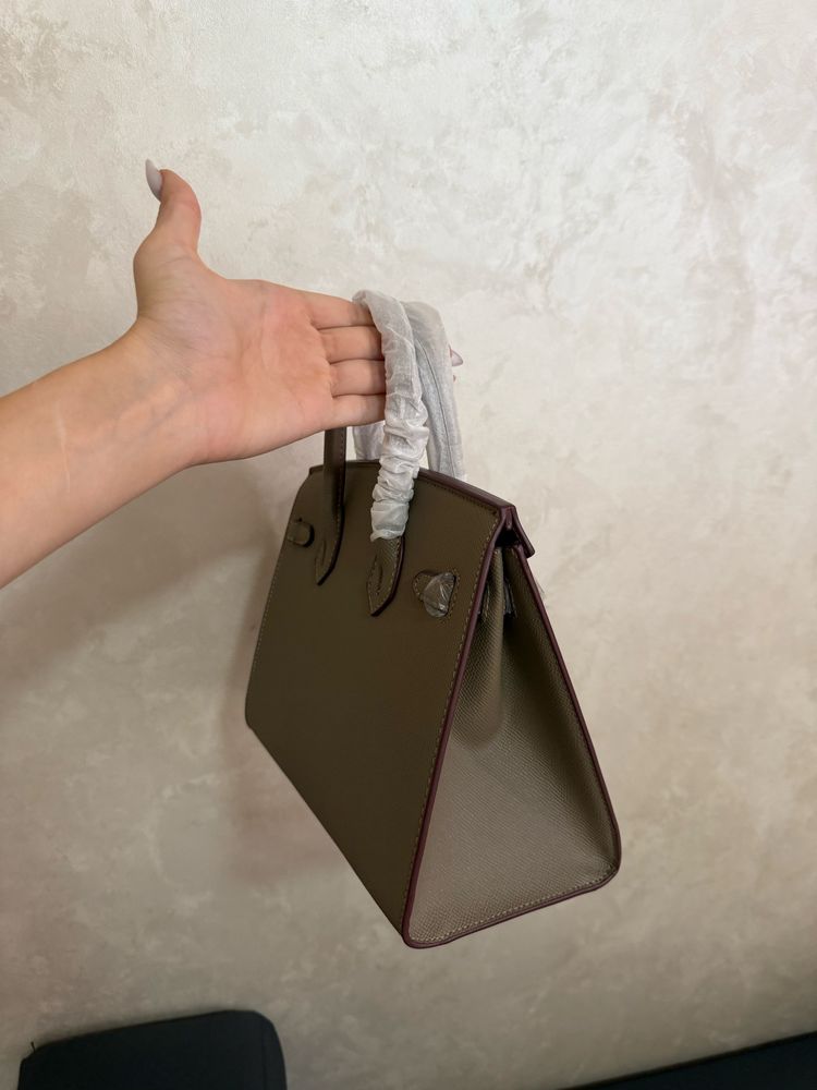 Сумка Hermes Birkin, в подарунок прикраса