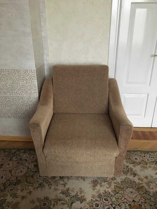 Два мяких крісла