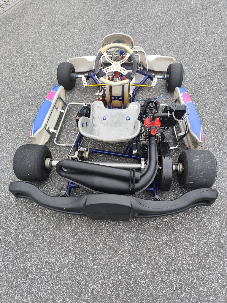 Karting kosmic motor rotax max 125