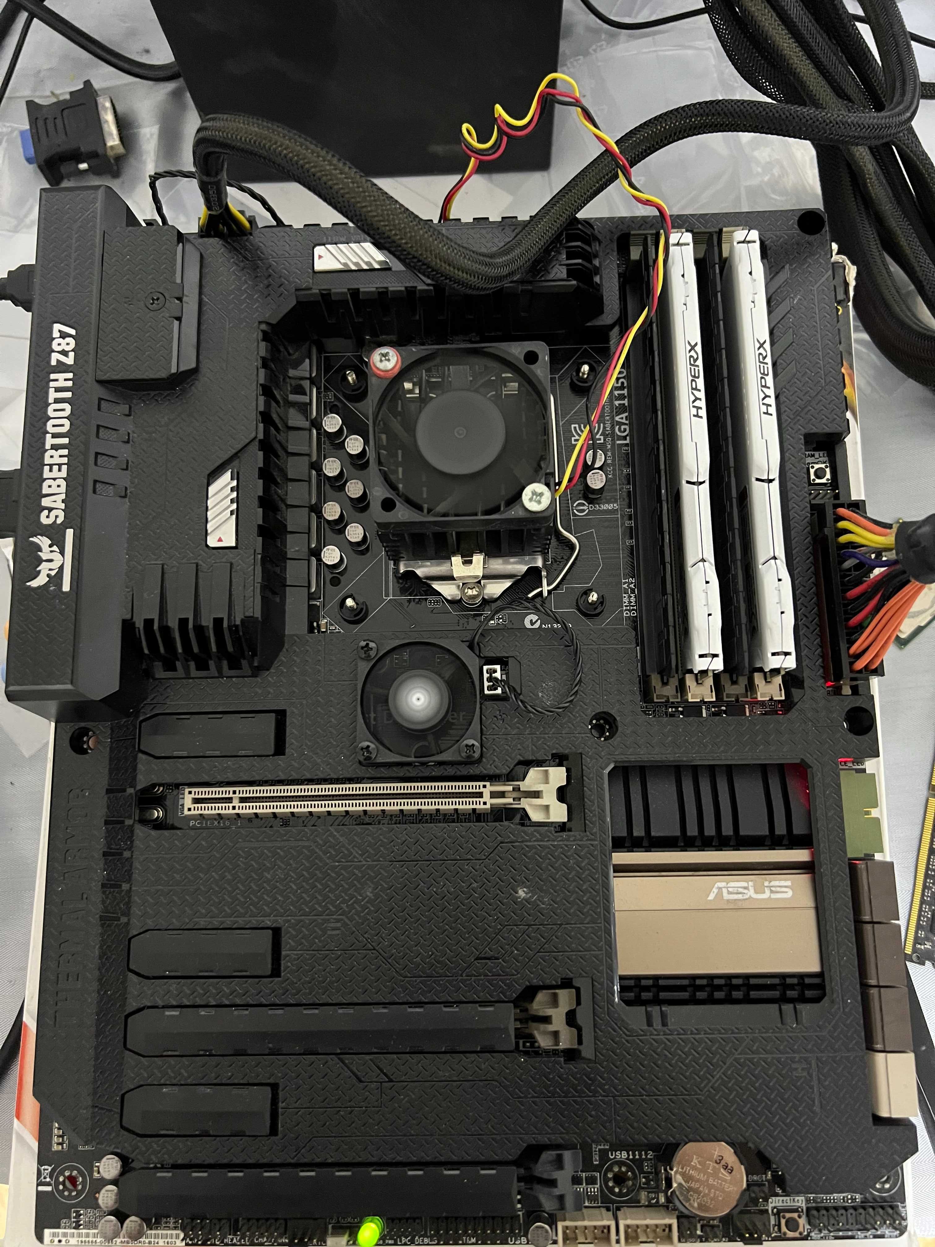 Комплект Материнка Asus Sabertooth Z87 +Intel i7-4770K+ОЗУ 16GB HyperX
