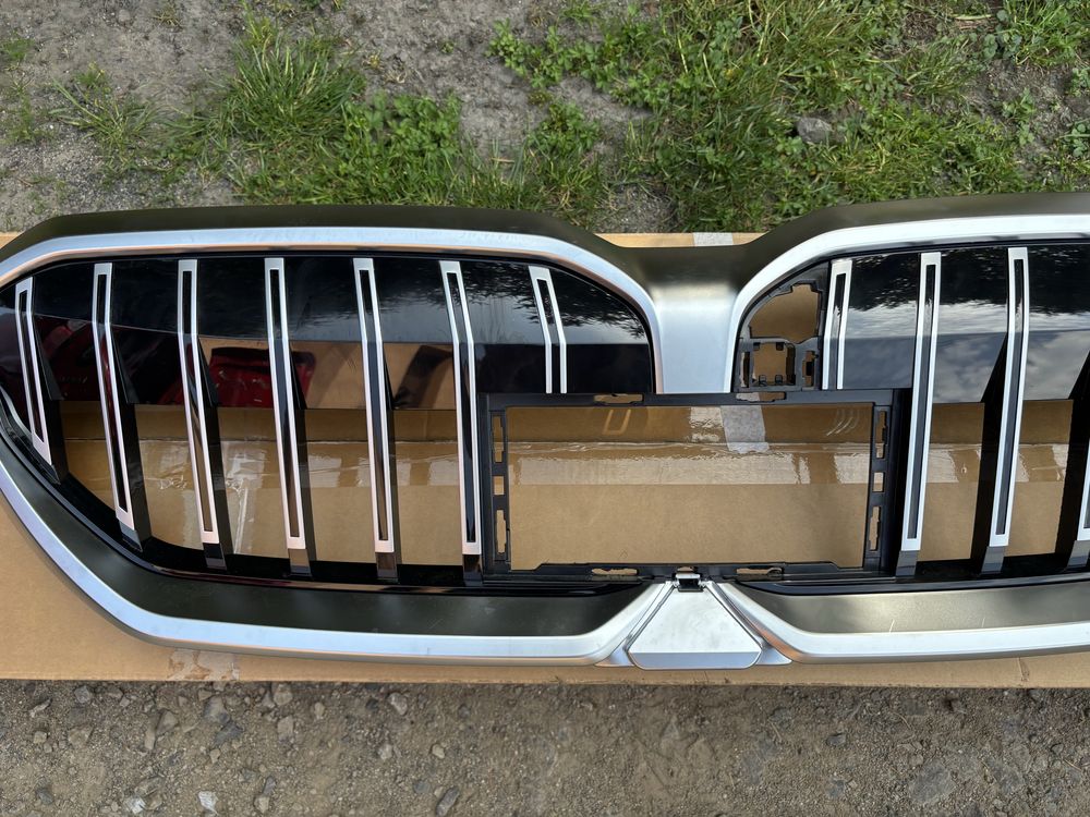 Grill atrapa nerki BMW 5 G60 G61