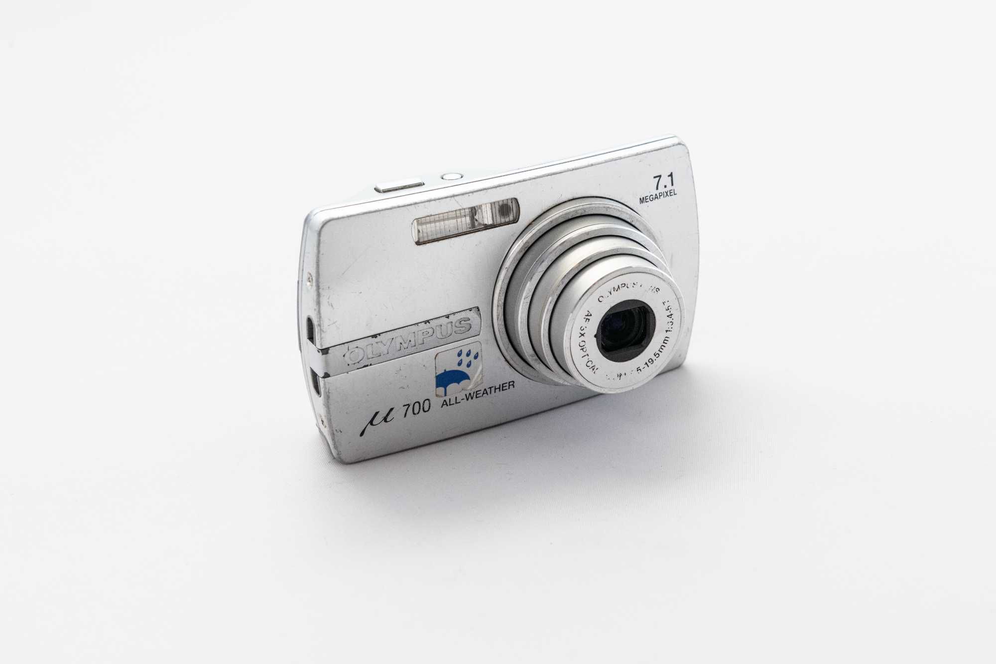 Kieszonkowy aparat cyfrowy Olympus MJU 700 | podwodna obudowa