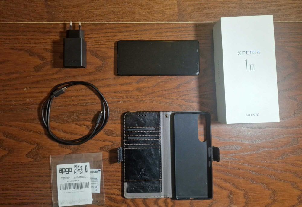 Smartfon Sony Xperia 1 III 12/256GB - Wizualnie uszkodzony, Sprawny.