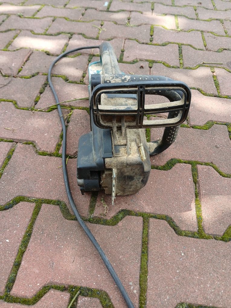 Piła elektryczna Makita UC 3530A 4030A
