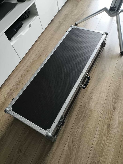 Aranżer Korg Pa700 + Twardy Case