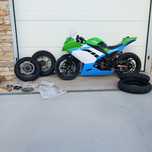 Kawasaki Ninja 300 
Moto usada em kar