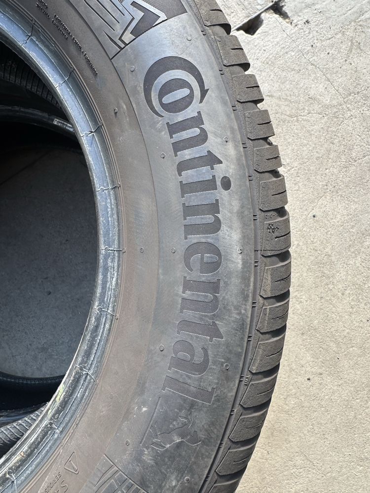 235/60R16 100H Continental AllSeasonConract